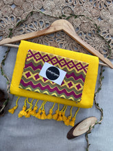 Yellow Handloom Cotton Saree With Zig Zag Print Blouse